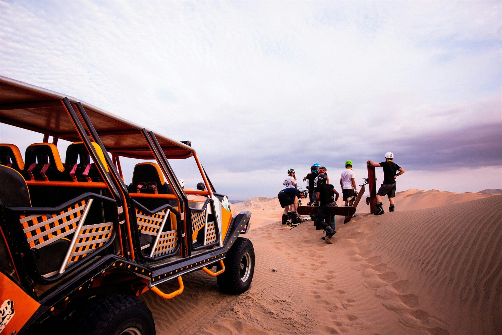 Tubulares en las dunas de Huacachina